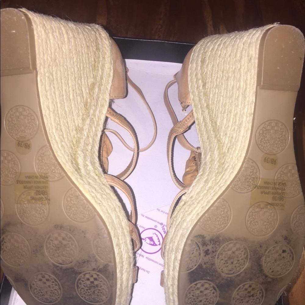 Trendy Vince Camuto sandals. - Picture 5 of 5